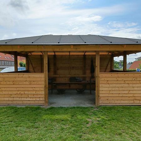 Albergue Stoberiet Svendborg Exterior foto A wooden gazebo