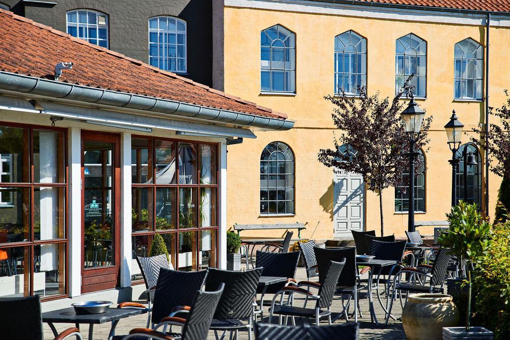 Albergue Stoberiet Svendborg Exterior foto The old town hall