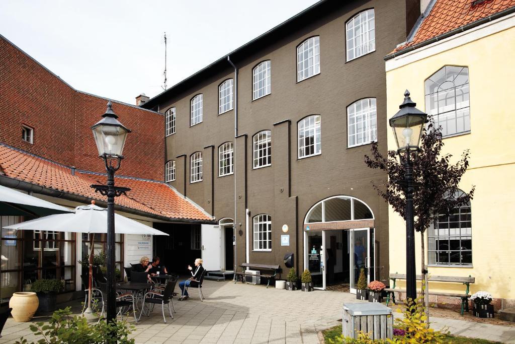 Albergue Stoberiet Svendborg Exterior foto The former town hall of the Hanseatic League